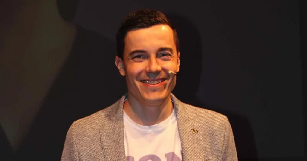 MIchele Rinaldi - scrittore del libro Contemporary PR